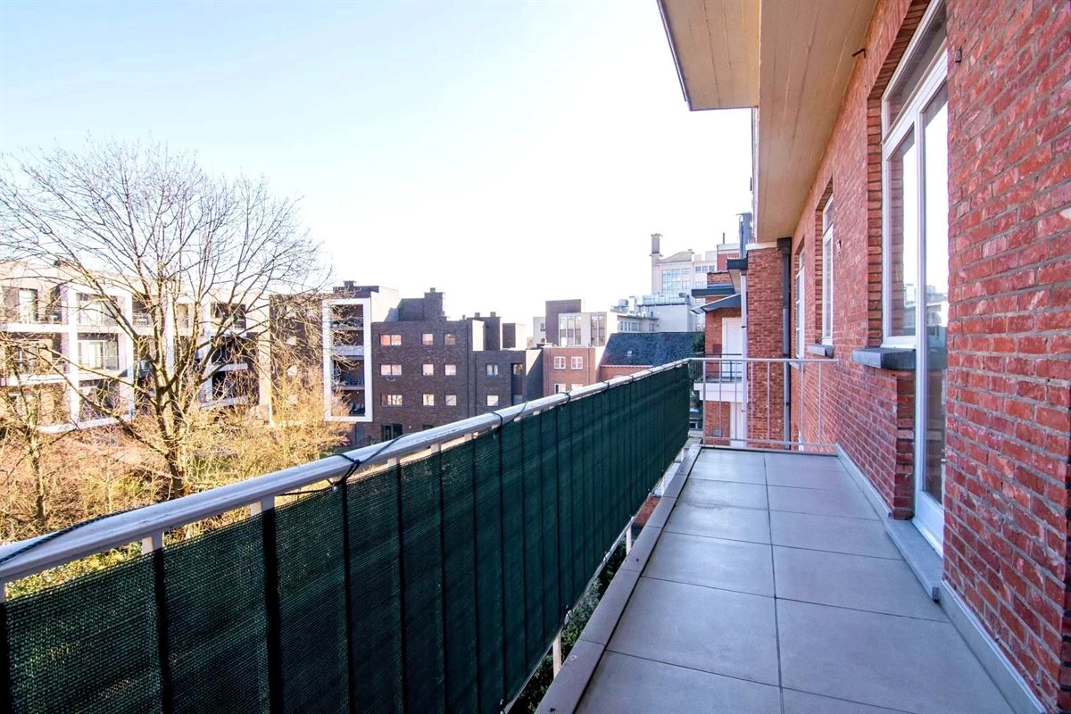 Klassevol appartement (176 m2), op de mooie Gerlachestraat.