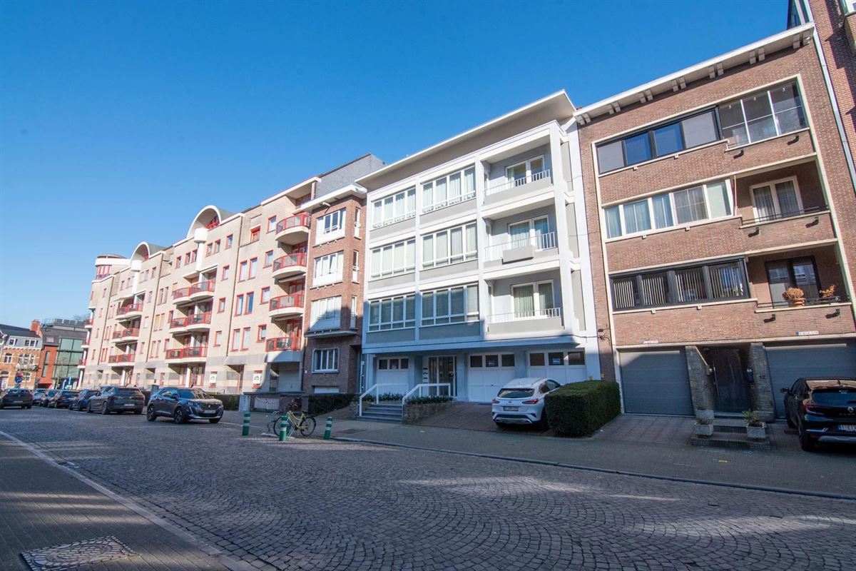 Klassevol appartement (176 m2), op de mooie Gerlachestraat.