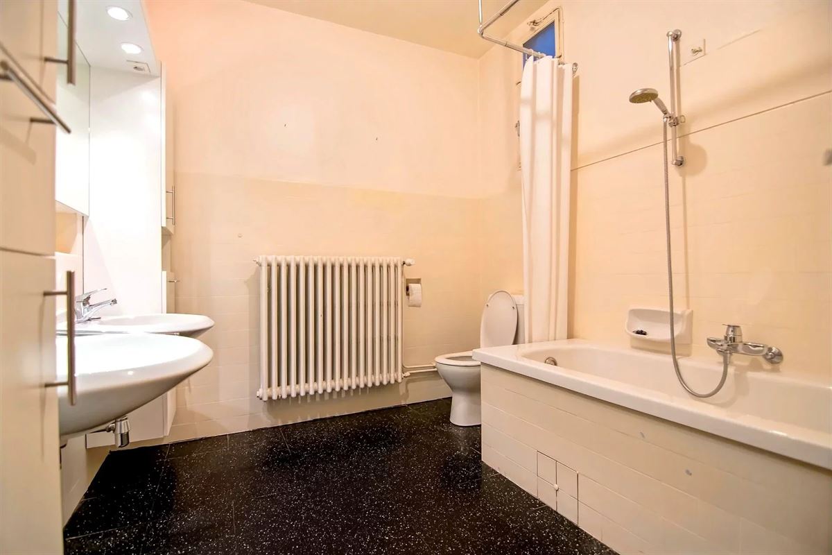 Klassevol appartement (176 m2), op de mooie Gerlachestraat.