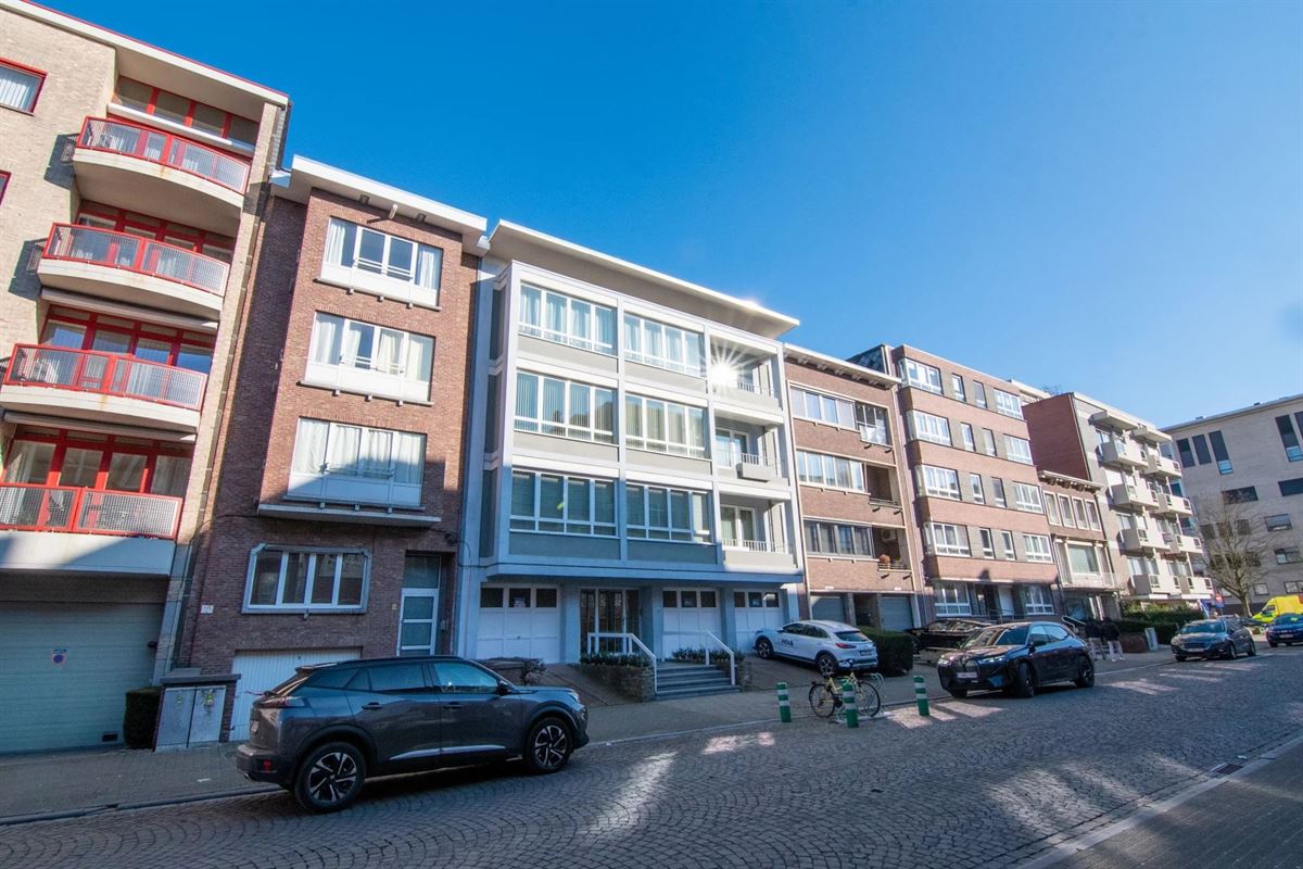 Klassevol appartement (176 m2), op de mooie Gerlachestraat.