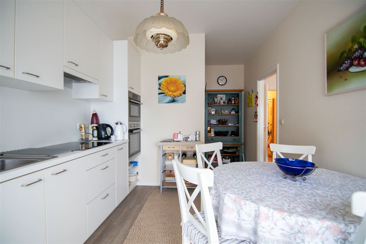 Bijzonder ruim appartement met maar liefst 158 m2 en 3 slpk.