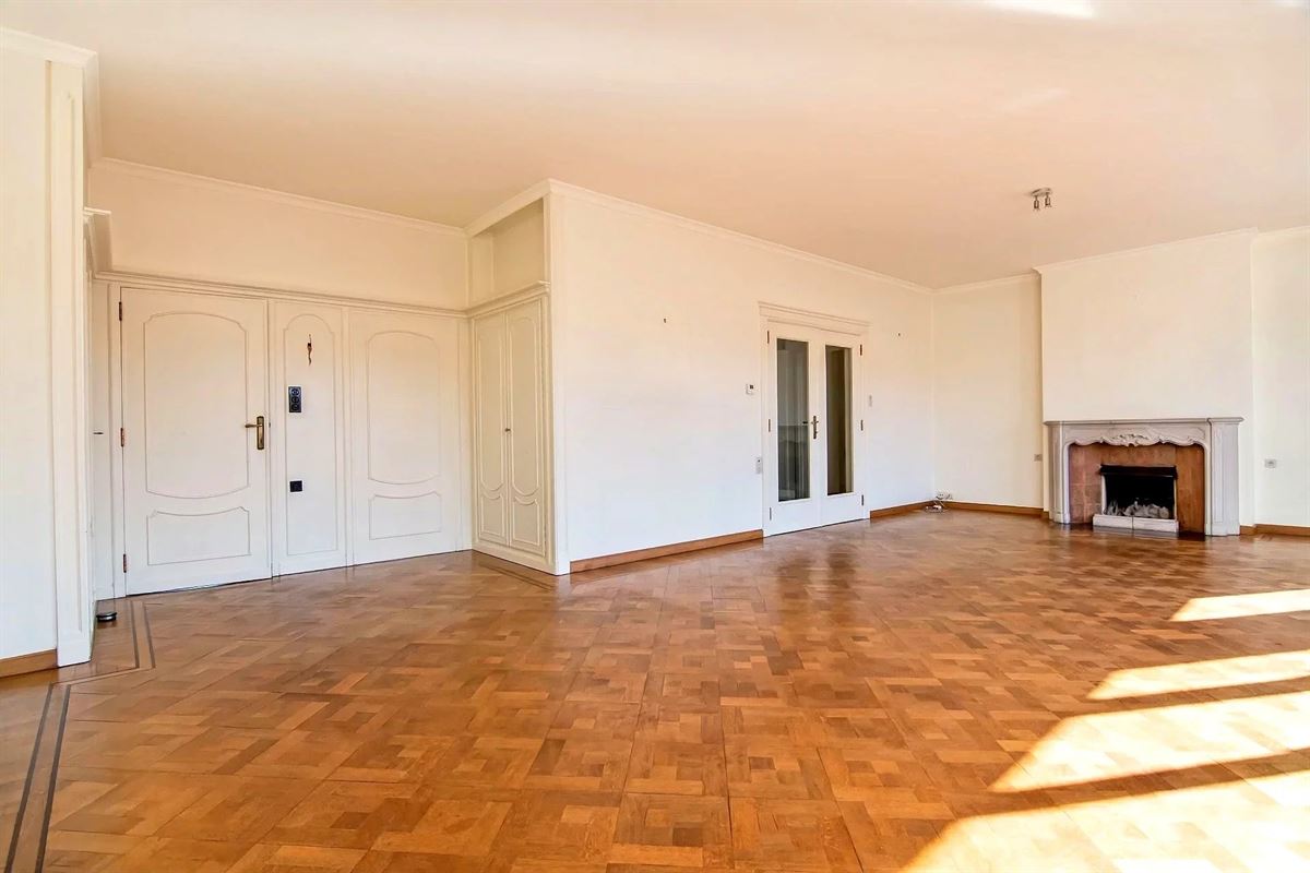 Klassevol appartement (176 m2), op de mooie Gerlachestraat.