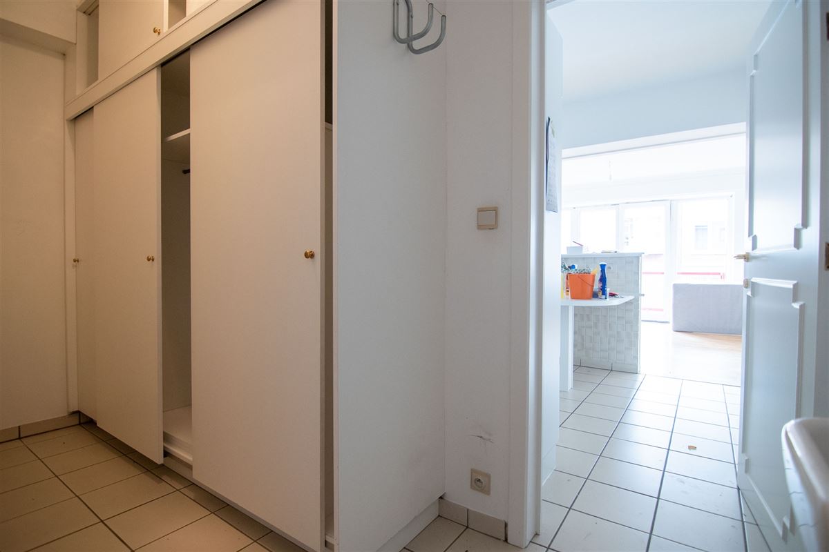 Ruim appartement met twee zeer ruime slaapkamers en terras!