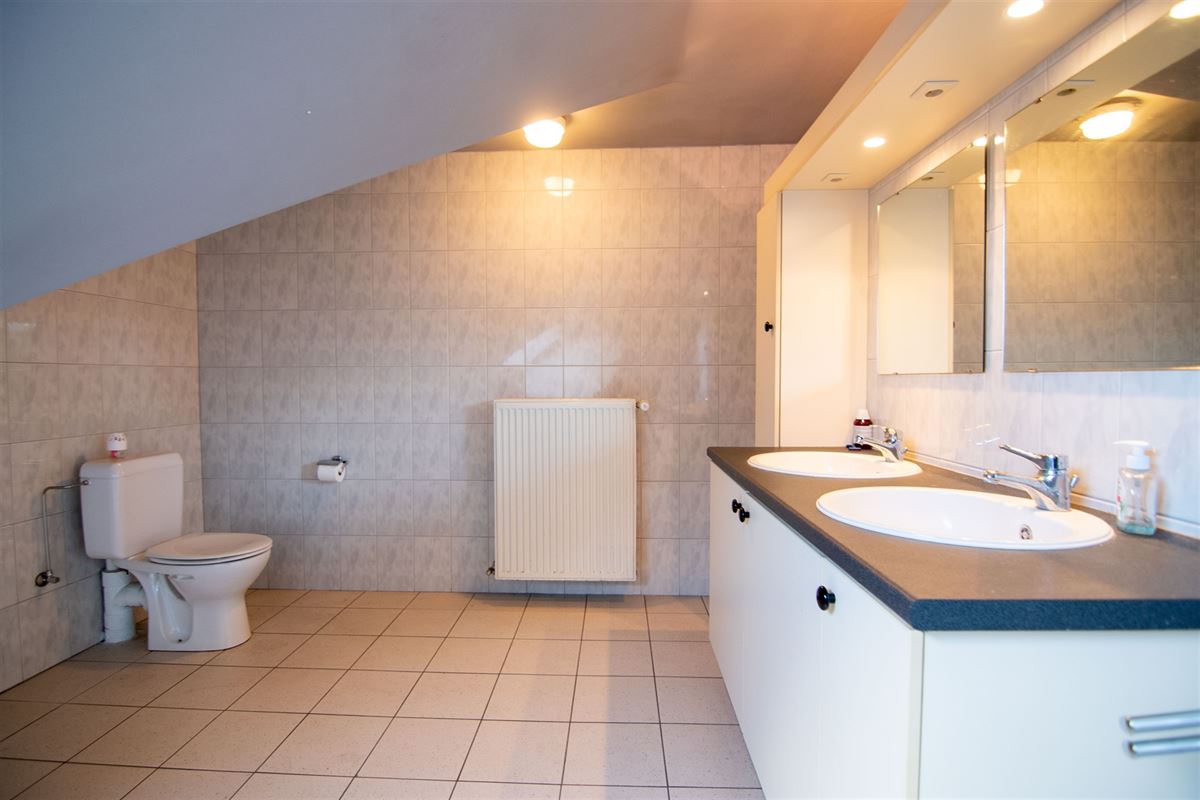 Ruim duplex-appartement (150m2) met drie slaapkamers.