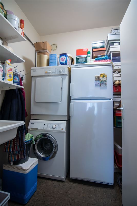 Bijzonder ruim appartement met maar liefst 158 m2 en 3 slpk.