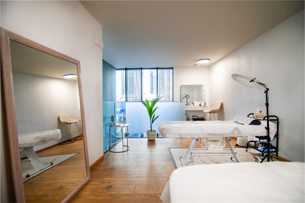 Duplex-handelsruimte op toplocatie!