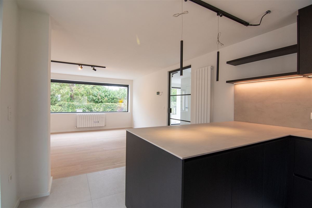 Stijlvol gerenoveerde villa met zuid-gerichte tuin