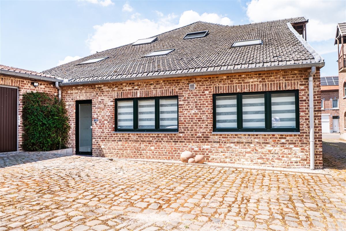 Gelijkvloers appartement met ruim terras in het centrum!