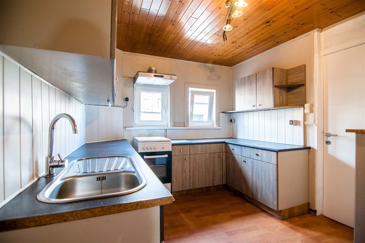 Te renoveren rijwoning, aan de rand van het stadscentrum!