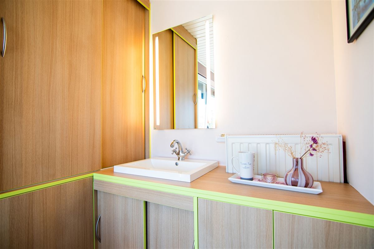 Ruime gezinswoning met naastgelegen grond.