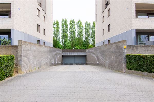 Ondergrondse parkeerplaats te huur!