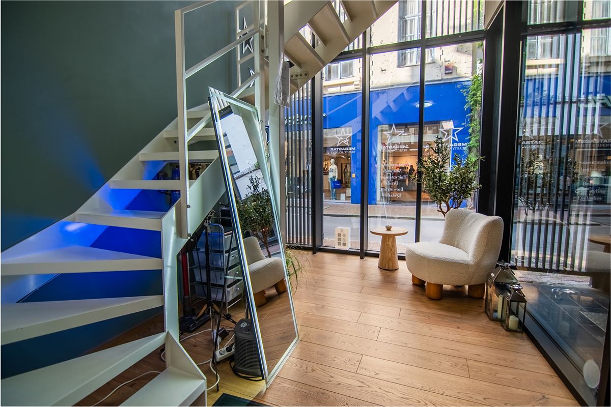 Duplex-handelsruimte op toplocatie!