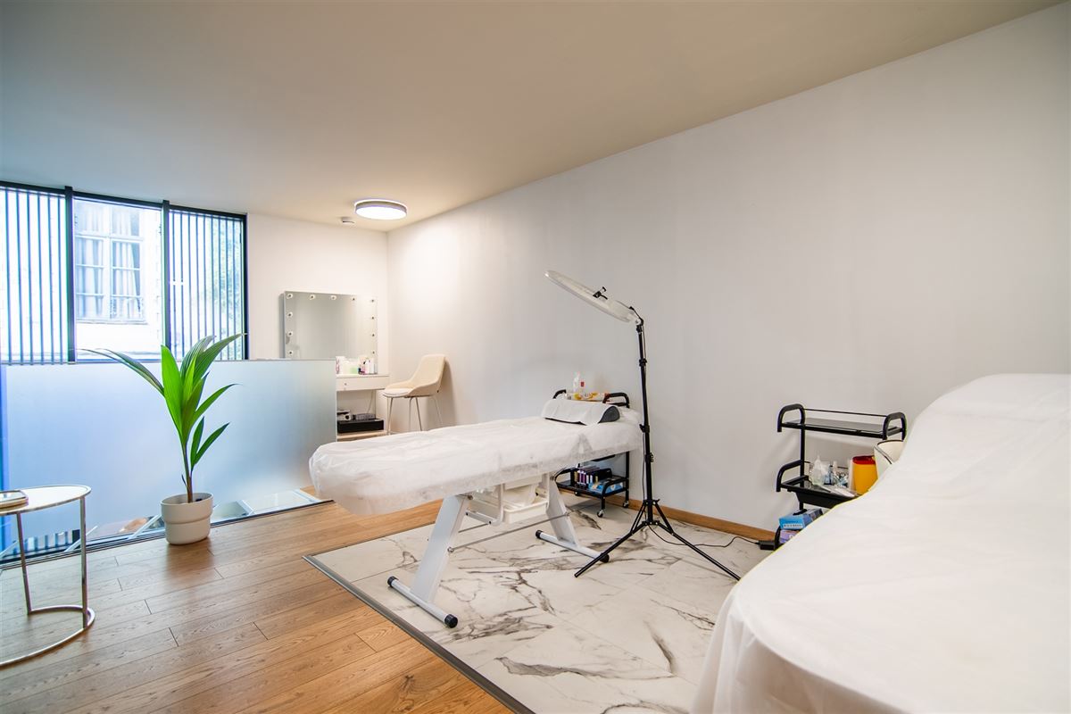 Duplex-handelsruimte op toplocatie!