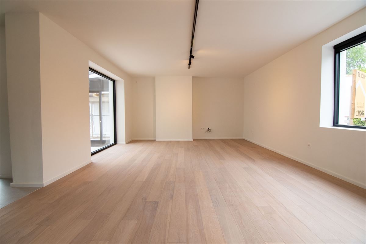 Stijlvol gerenoveerde villa met zuid-gerichte tuin