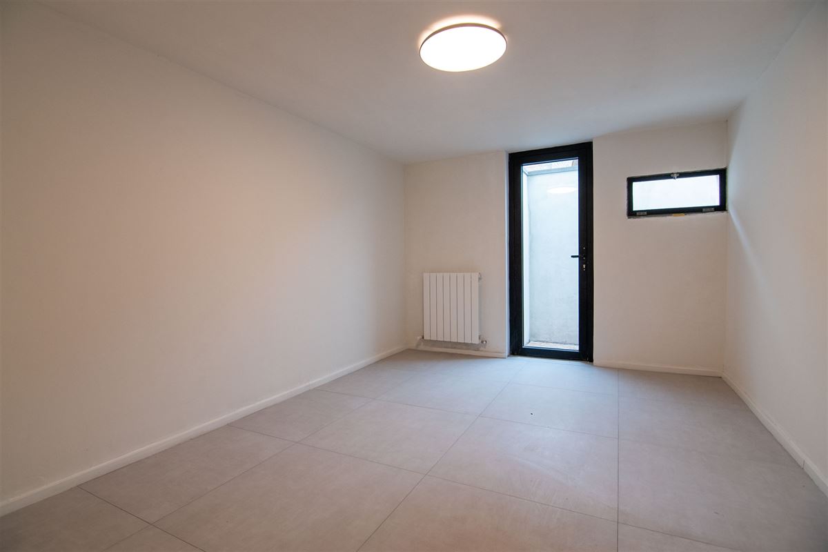 Stijlvol gerenoveerde villa met zuid-gerichte tuin