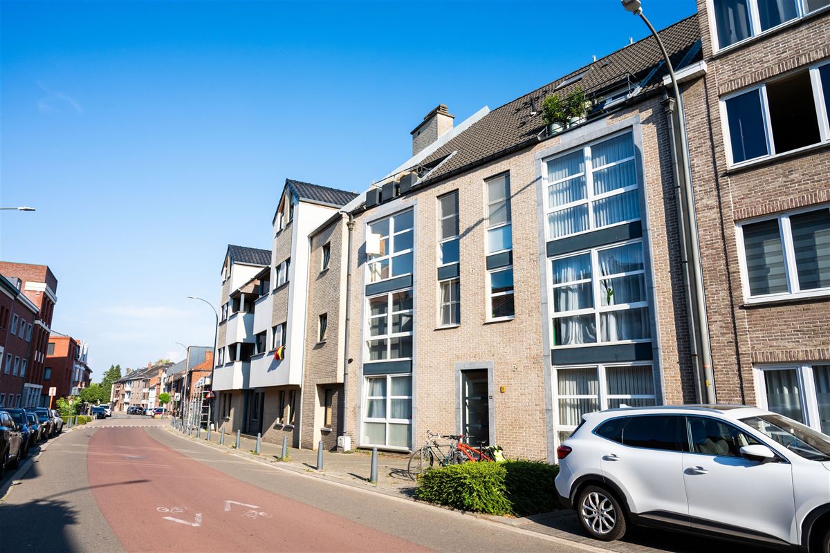 Appartement met één slaapkamer, vlakbij Dusartplein.