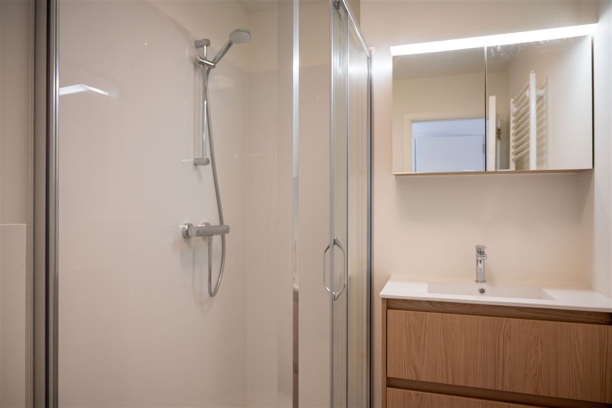 Appartement met één slaapkamer, vlakbij Dusartplein.