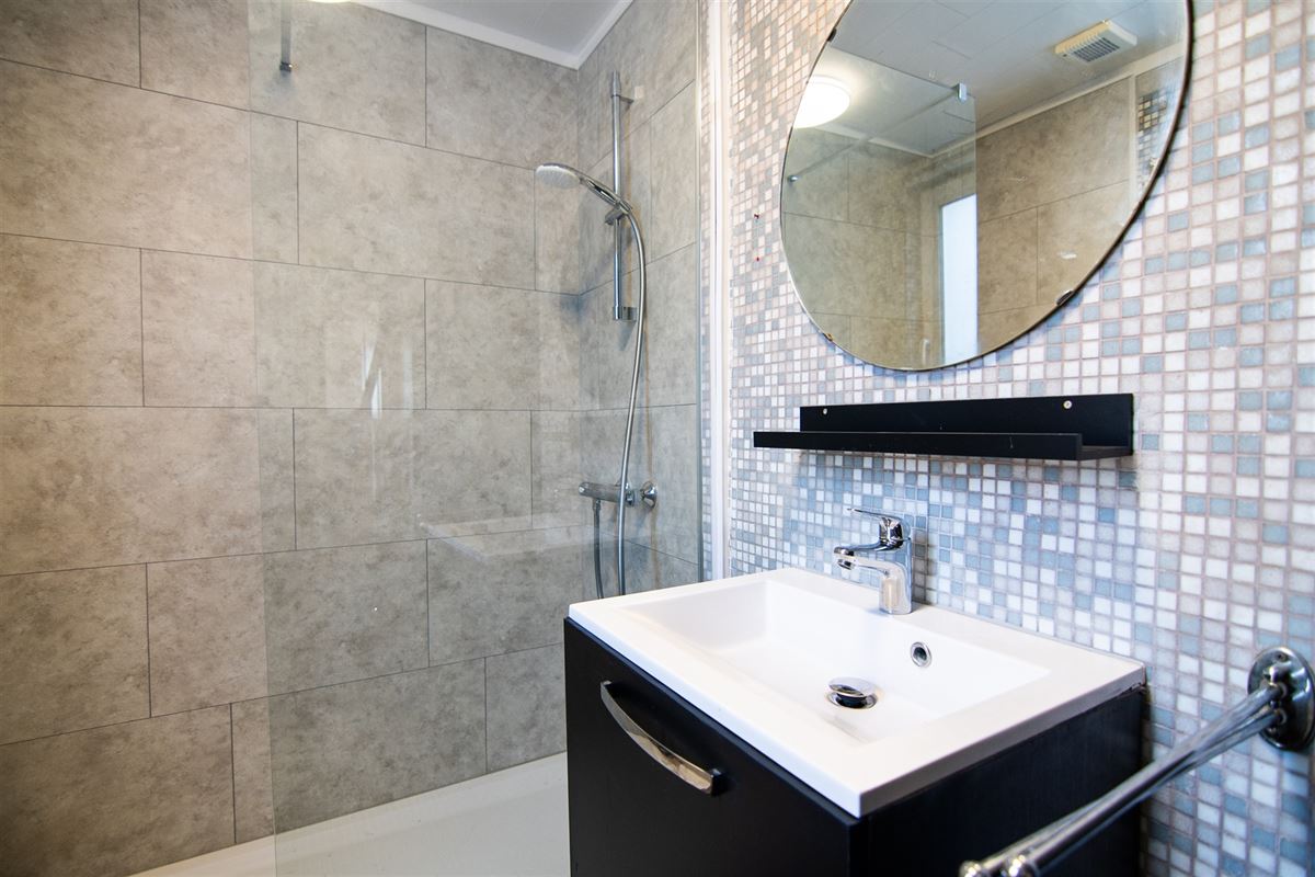 Rijwoning met twee slaapkamers, in centrum Sint-Truiden.