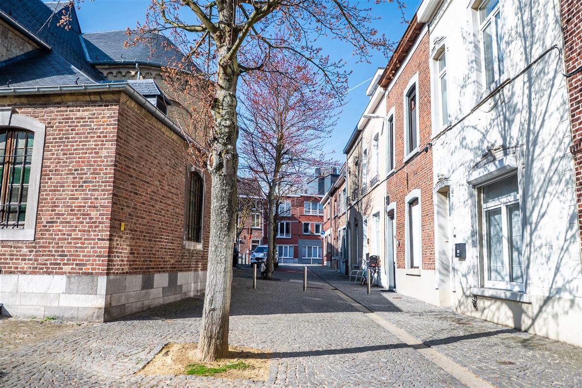 Rijwoning met twee slaapkamers, in centrum Sint-Truiden.