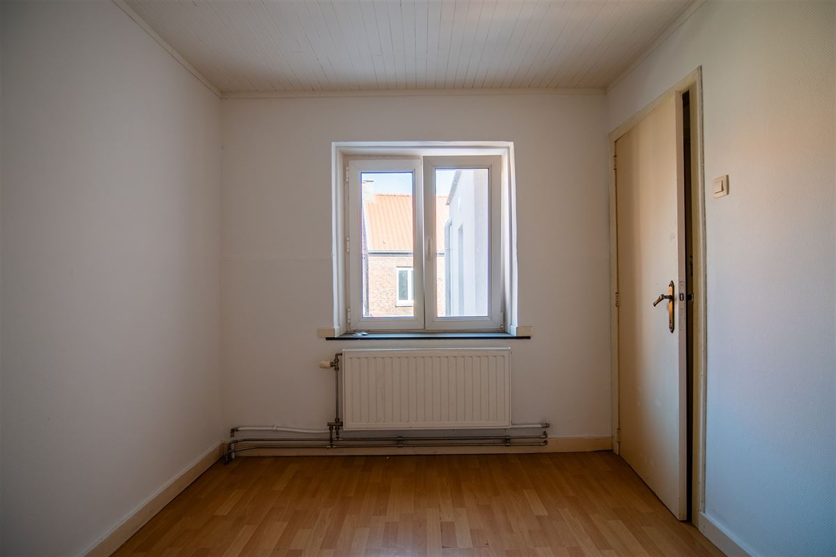 Rijwoning met twee slaapkamers, in centrum Sint-Truiden.