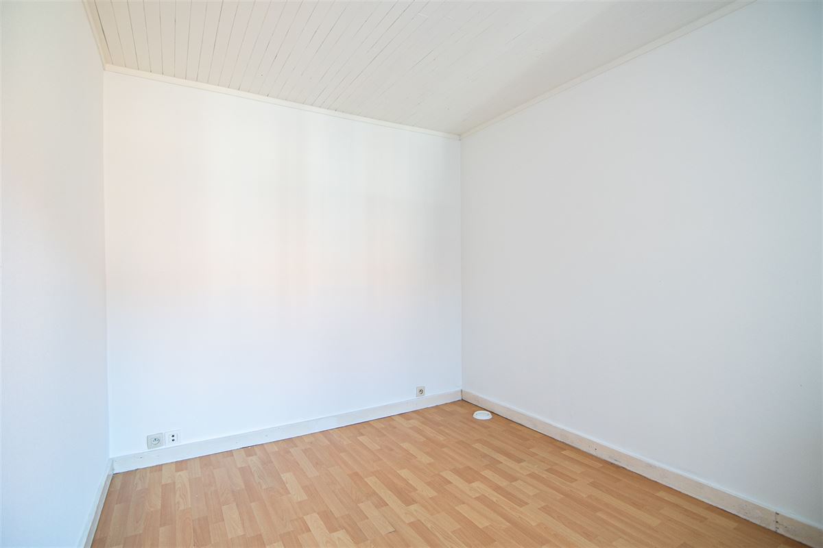 Rijwoning met twee slaapkamers, in centrum Sint-Truiden.