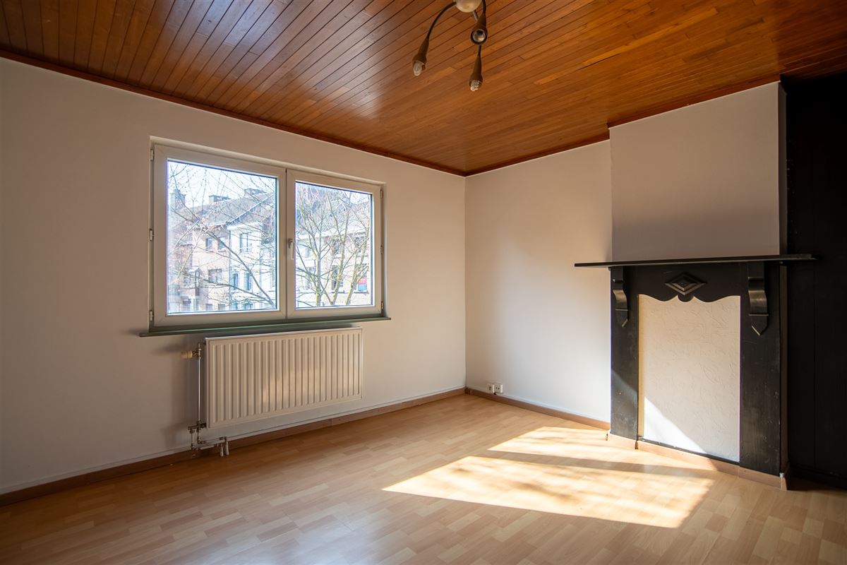 Rijwoning met twee slaapkamers, in centrum Sint-Truiden.