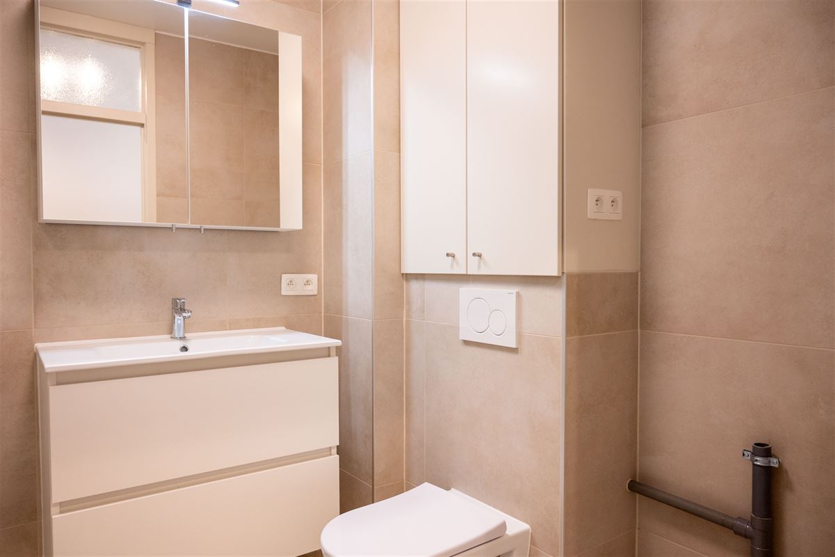 Volledig gerenoveerd appartement met twee slaapkamers in Kuringen.