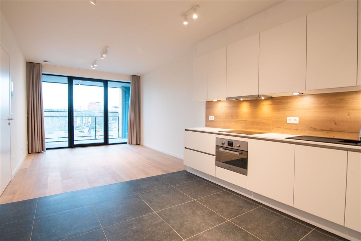 Energiezuinig appartement met zonnepanelen, twee terrassen, twee slaapkamers en een autostandplaats!