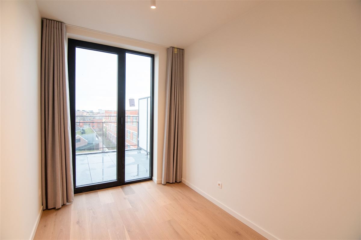 Energiezuinig appartement met zonnepanelen, twee terrassen, twee slaapkamers en een autostandplaats!