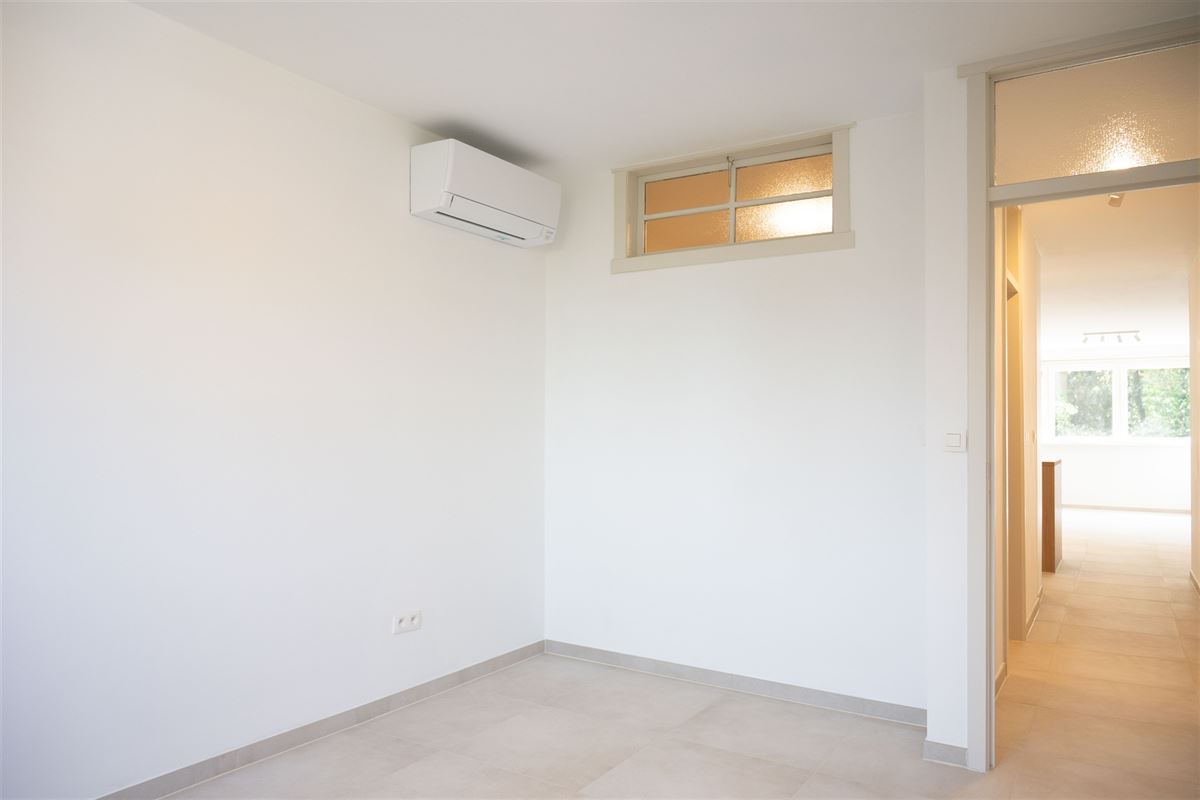 Volledig gerenoveerd appartement met twee slaapkamers in Kuringen.