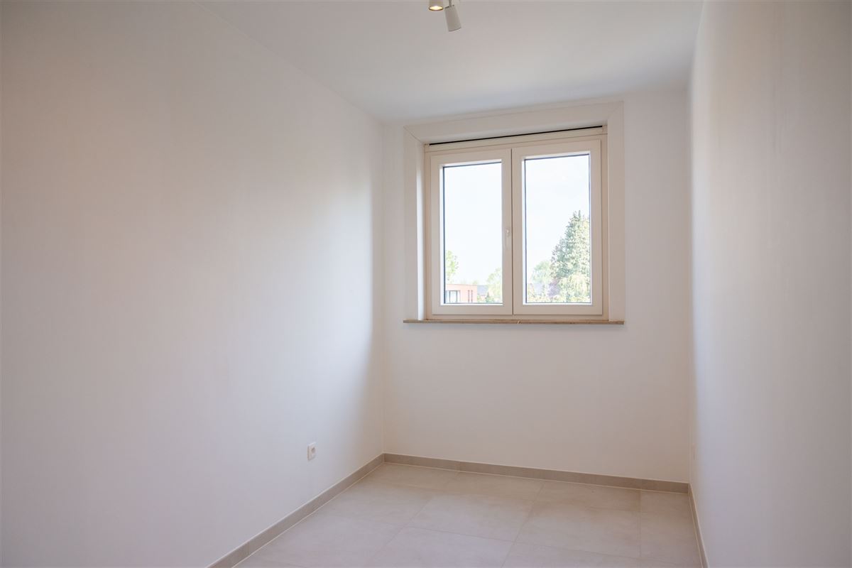 Volledig gerenoveerd appartement met twee slaapkamers in Kuringen.
