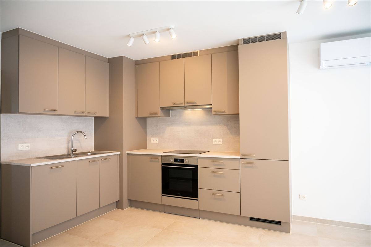 Volledig gerenoveerd appartement met twee slaapkamers.