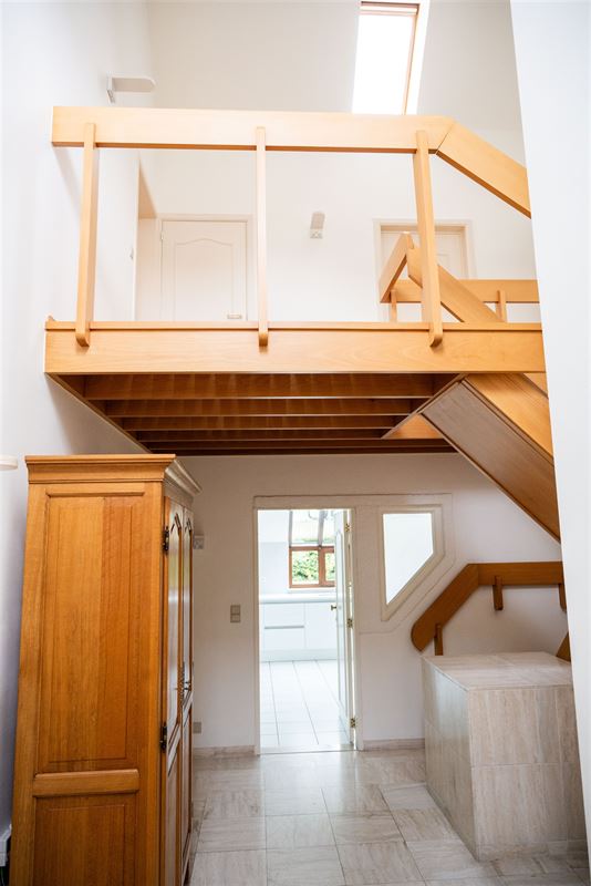 Vrijstaande woning op toplocatie, met prachtige tuin, dubbele garage en drie slaapkamers!
