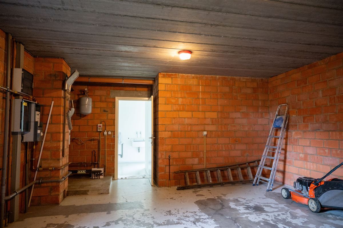 Vrijstaande woning op toplocatie, met prachtige tuin, dubbele garage en drie slaapkamers!