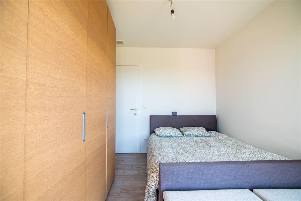 Lichtrijk appartement met één slaapkamer!