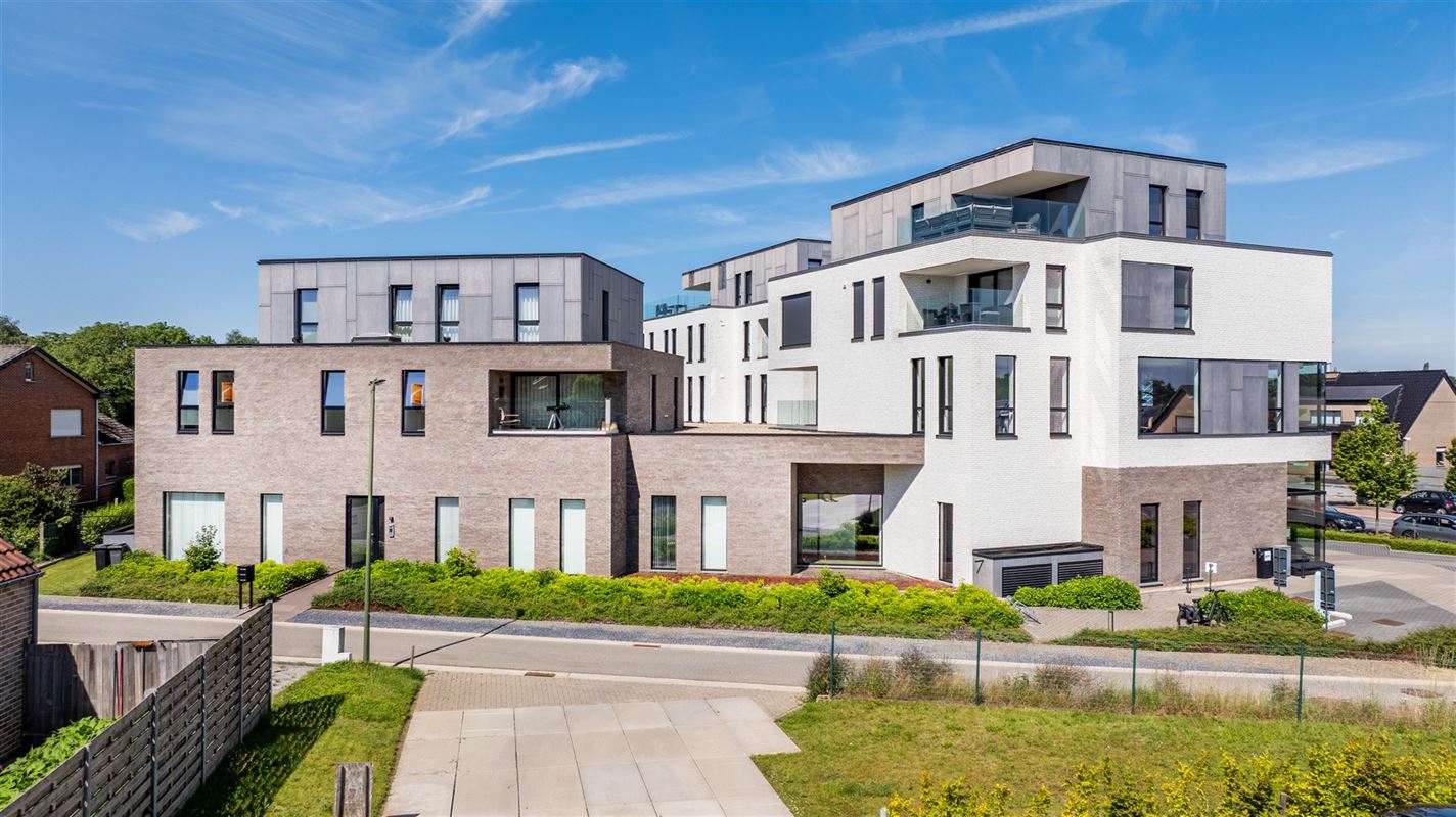 Lichtrijk appartement met één slaapkamer!