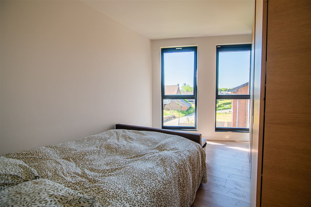 Lichtrijk appartement met één slaapkamer!