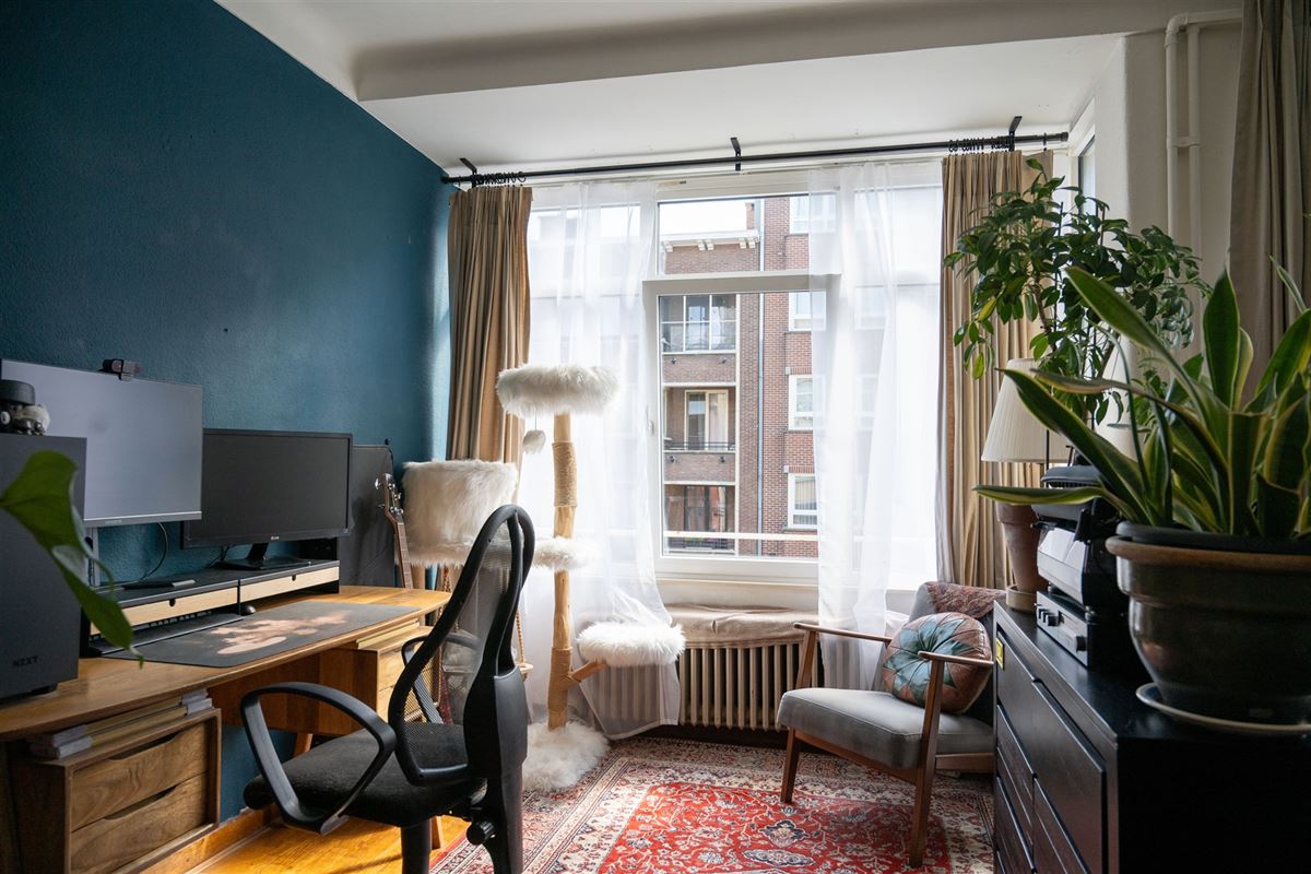 Lichtrijk karaktervol appartement in het stadscentrum!