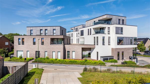Lichtrijk appartement met één slaapkamer!