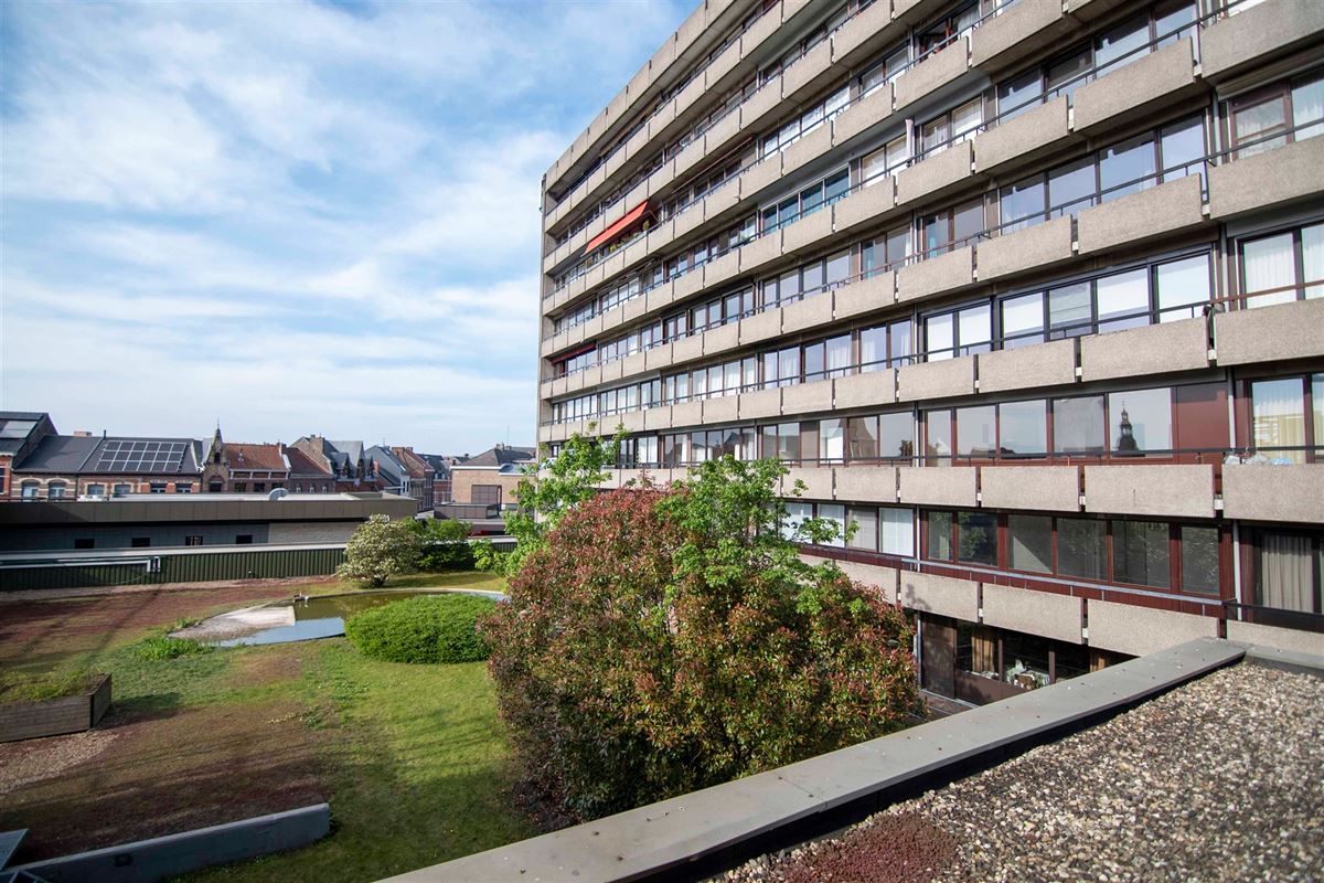 Centraal gelegen appartement met twee slaapkamers en ruim terras!