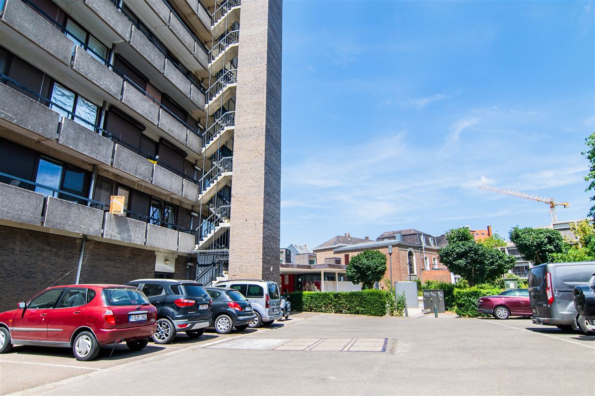 Centraal gelegen appartement met twee slaapkamers en ruim terras!