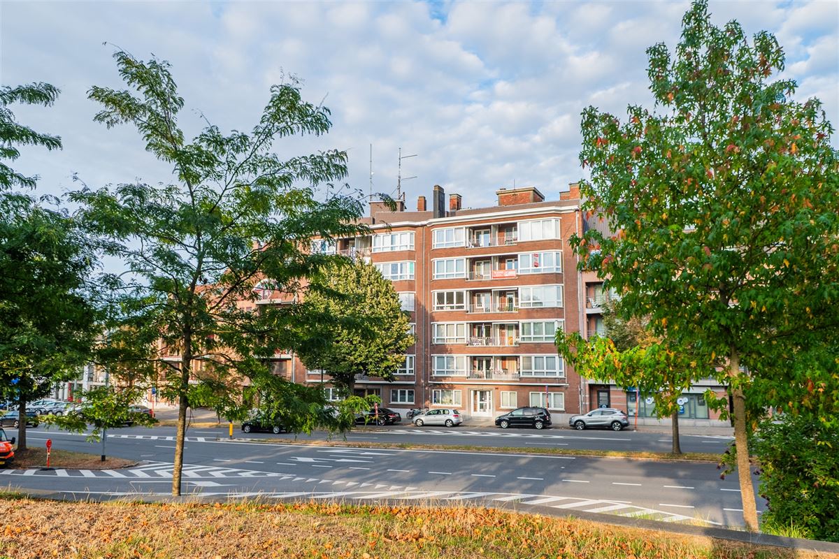 Ruim appartement (126m2) met drie slaapkamers in het centrum