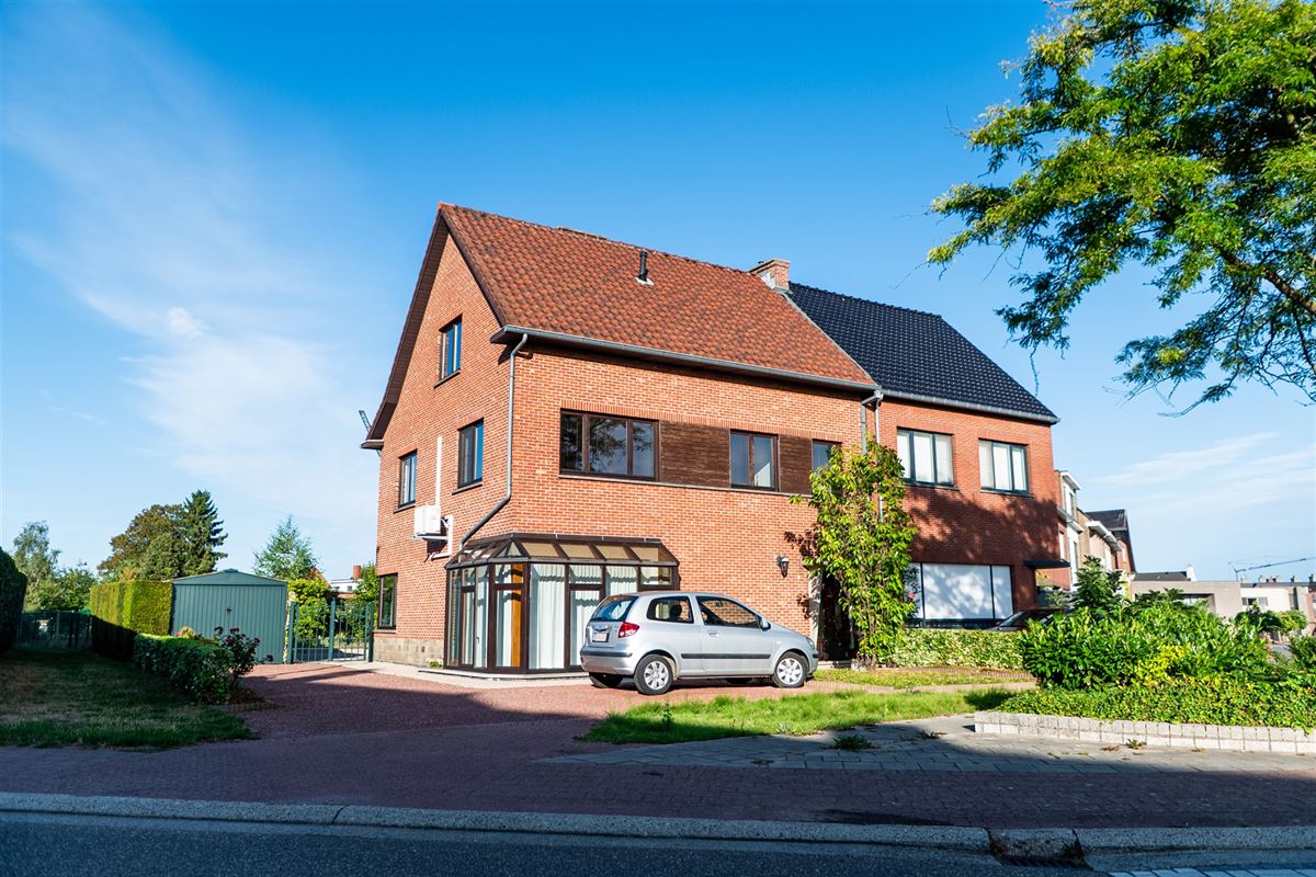 Degelijke gezinswoning met 4 slaapkamers in centrum Diepenbeek!