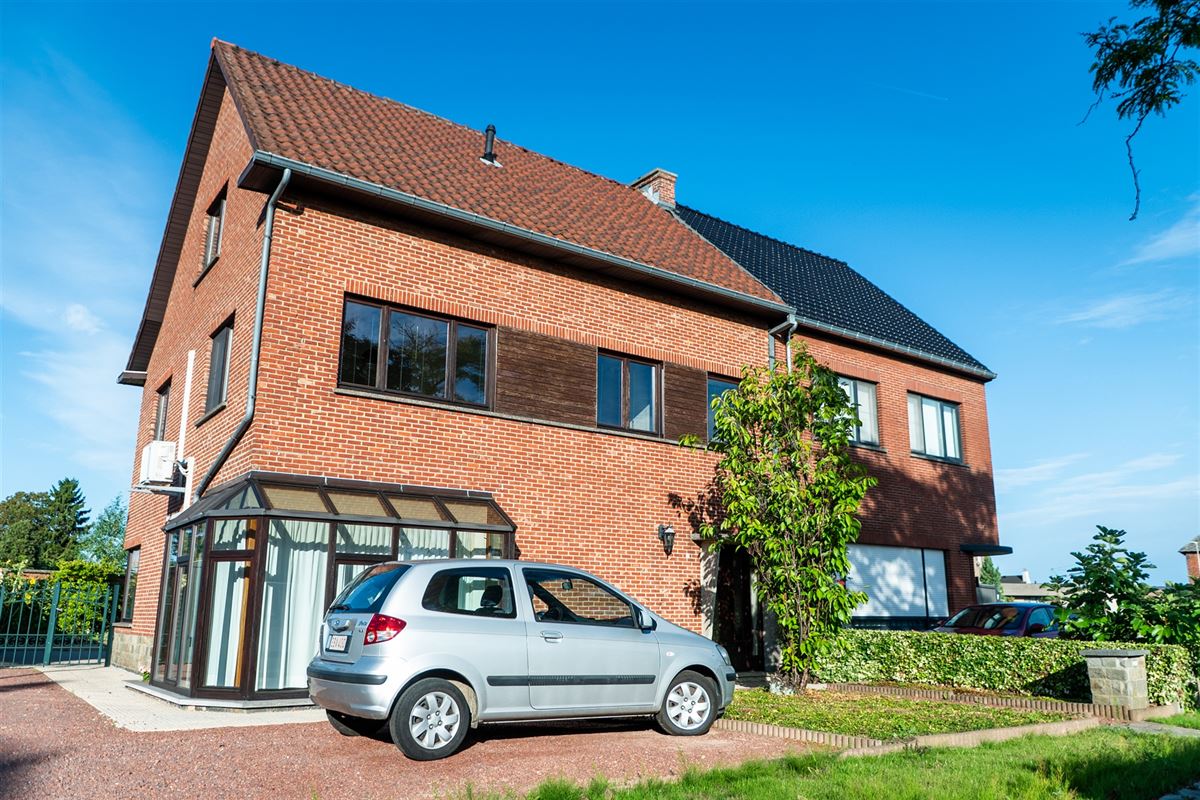 Degelijke gezinswoning met 4 slaapkamers in centrum Diepenbeek!