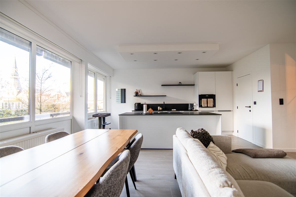 Stijlvol gerenoveerd appartement in het centrum!