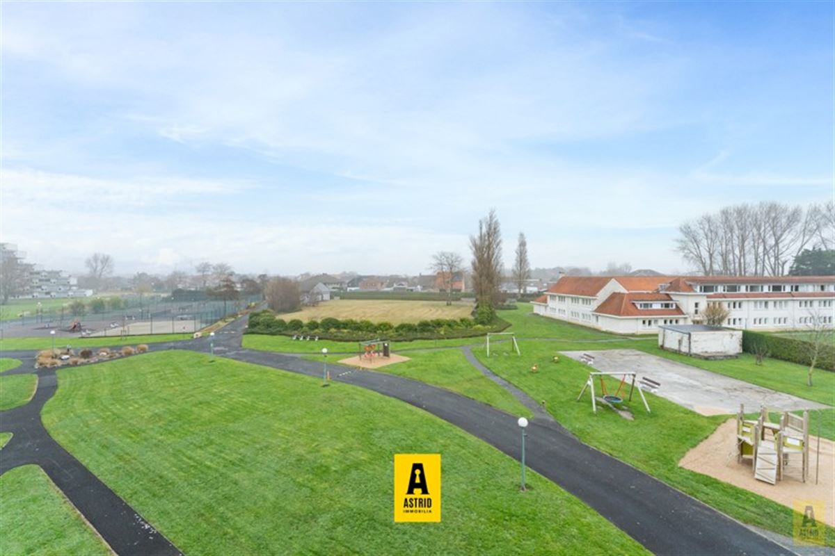 Gezellig vakantie-appartement in groen domein vlakbij zee!