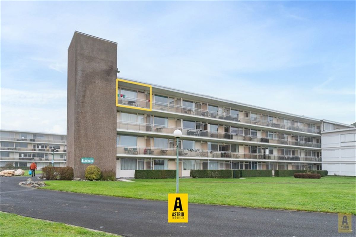 Gezellig vakantie-appartement in groen domein vlakbij zee!