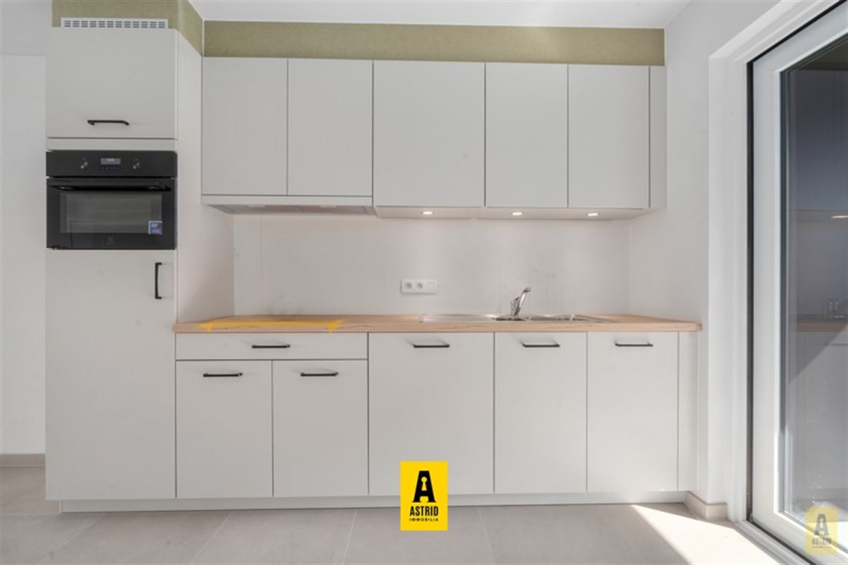 Ruim en zonnig nieuw appartement met mooie terrassen vlakbij zee!