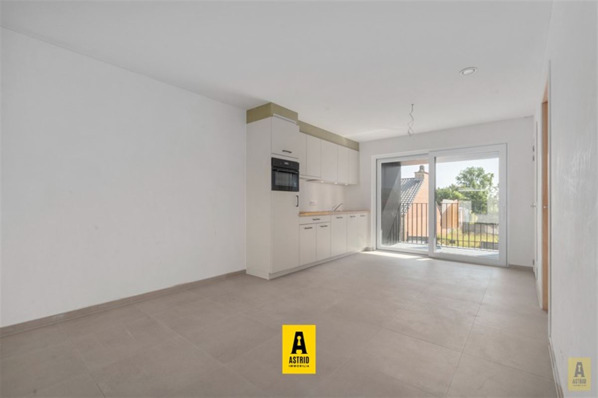 Ruim en zonnig nieuw appartement met mooie terrassen vlakbij zee!