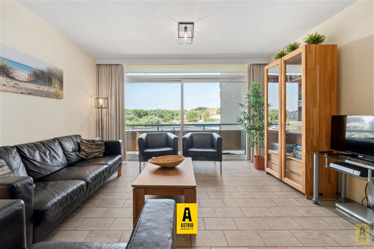 Zonnig appartement met open zichten vlakbij strand!